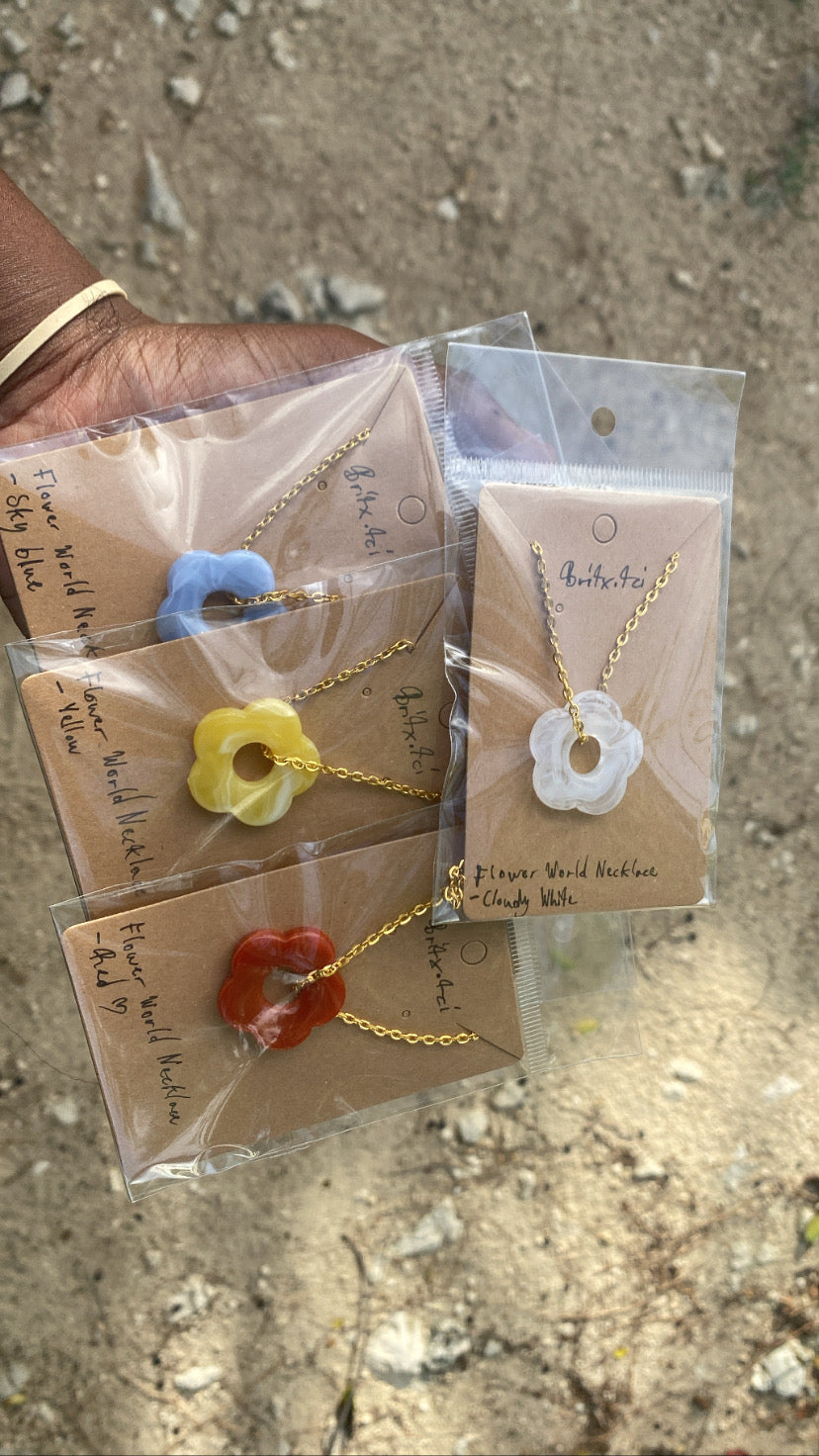 Flower World Necklace
