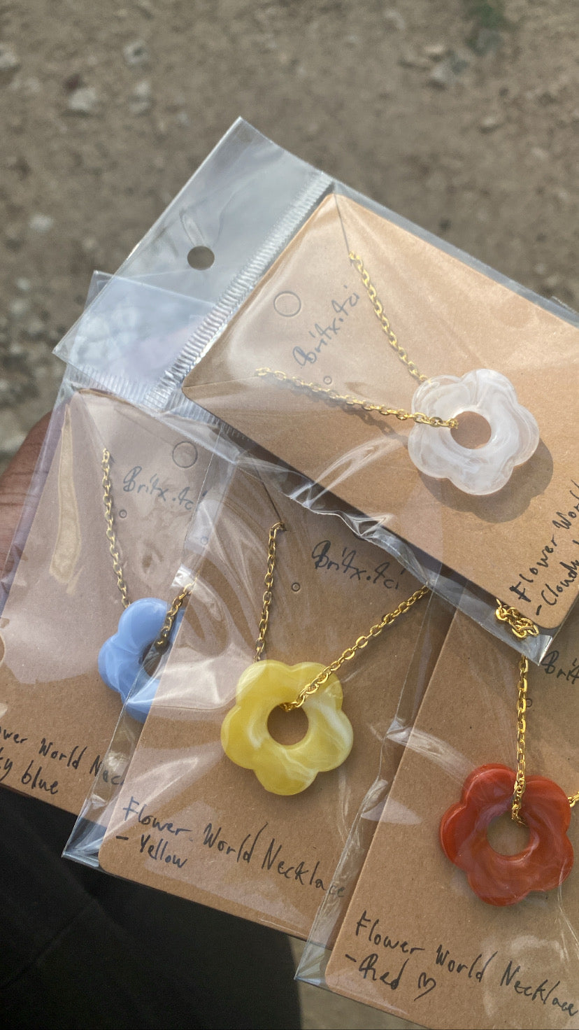 Flower World Necklace